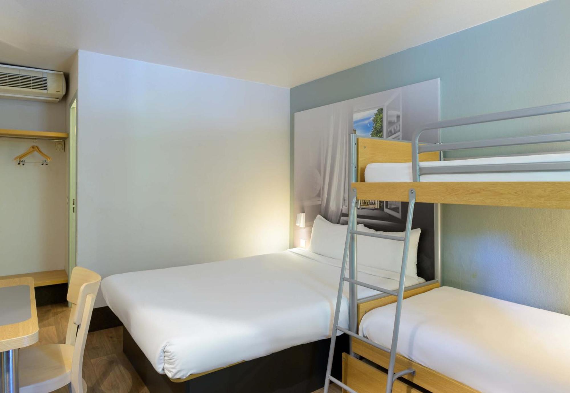 B&B Hotel Pontault Combault Екстер'єр фото
